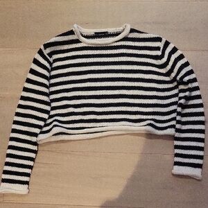 Navy and White Striped Cropped Sweater Zara Size S